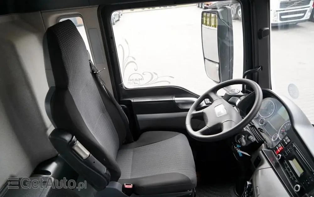MAN TGS 32.400 / 8x4 / BETONOMIESZARKA LIEBHERR   / GRUSZKA 9 M3 / ALUFELGI / EURO 5 