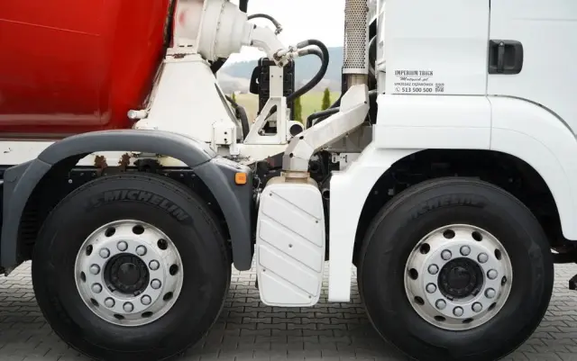 MAN TGS 32.400 / 8x4 / BETONOMIESZARKA LIEBHERR   / GRUSZKA 9 M3 / ALUFELGI / EURO 5 