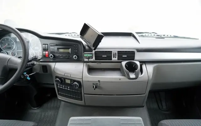 MAN TGS 32.400 / 8x4 / BETONOMIESZARKA LIEBHERR   / GRUSZKA 9 M3 / ALUFELGI / EURO 5 