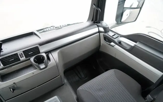 MAN TGS 32.400 / 8x4 / BETONOMIESZARKA LIEBHERR   / GRUSZKA 9 M3 / ALUFELGI / EURO 5 