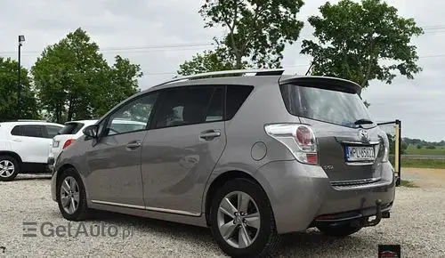 TOYOTA Verso 