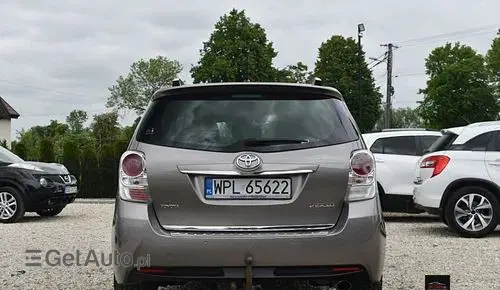 TOYOTA Verso 