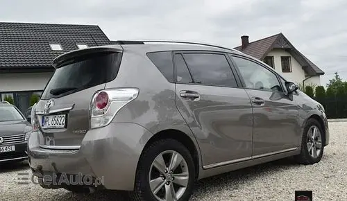 TOYOTA Verso 