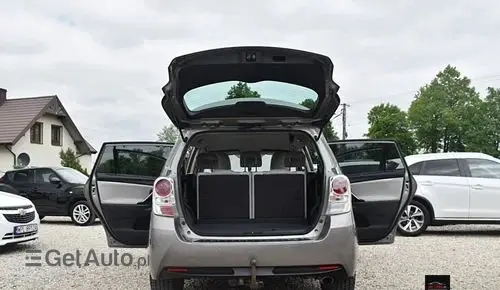 TOYOTA Verso 