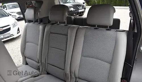 TOYOTA Verso 