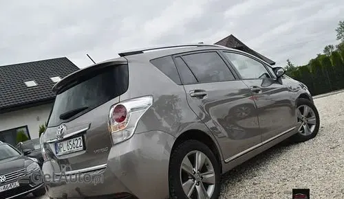 TOYOTA Verso 