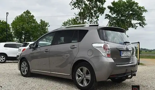 TOYOTA Verso 