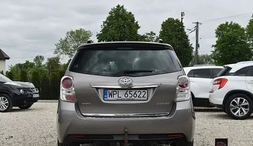 TOYOTA Verso 