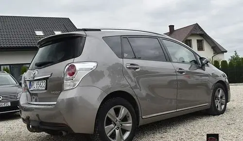 TOYOTA Verso 
