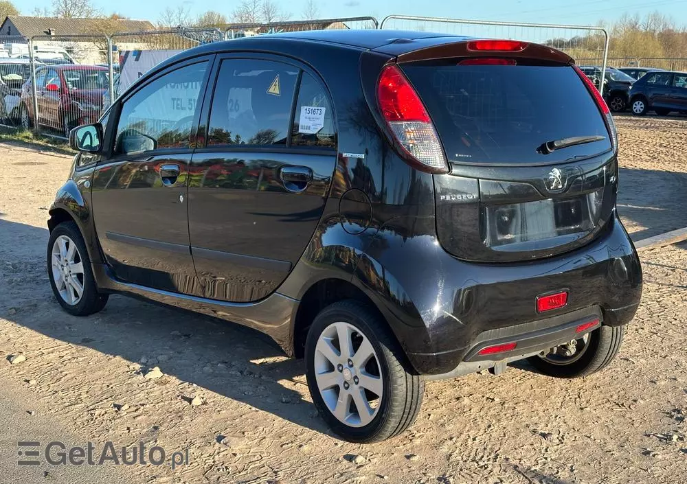 PEUGEOT IOn Active