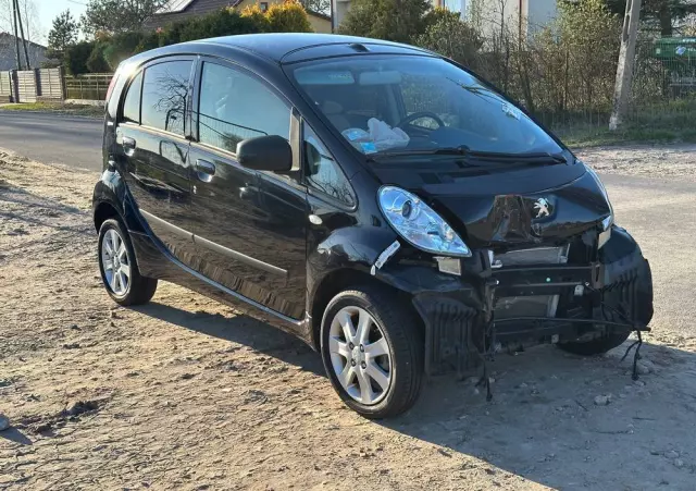 PEUGEOT IOn Active