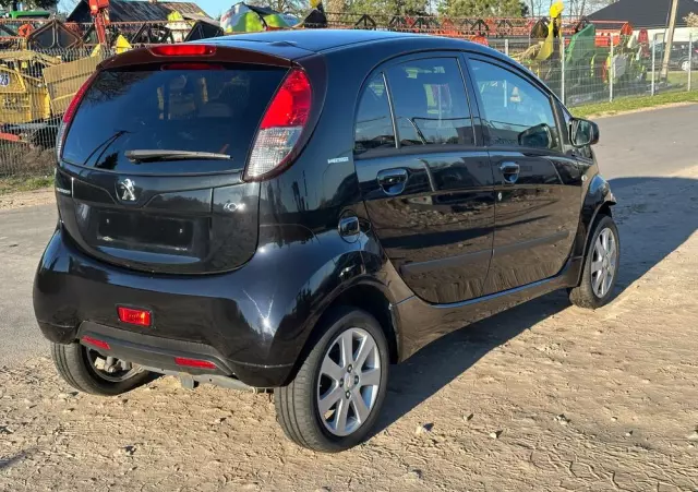 PEUGEOT IOn Active