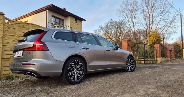VOLVO V60 D4 SCR Inscription