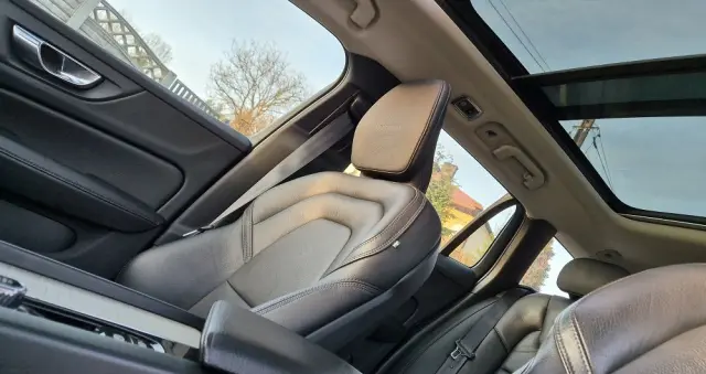 VOLVO V60 D4 SCR Inscription