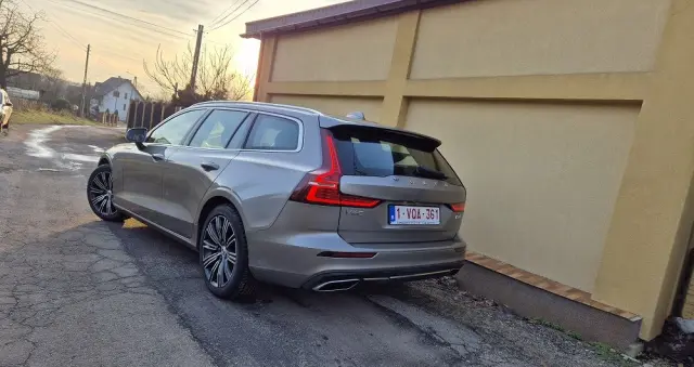 VOLVO V60 D4 SCR Inscription