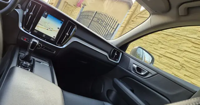 VOLVO V60 D4 SCR Inscription