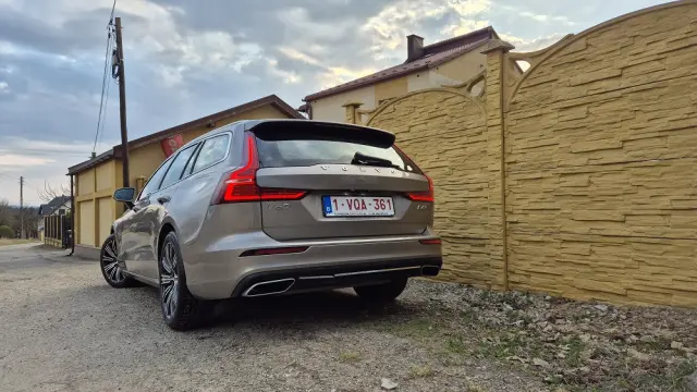 VOLVO V60 D4 SCR Inscription