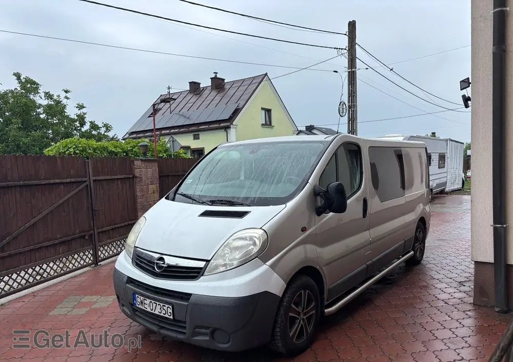 OPEL Vivaro 
