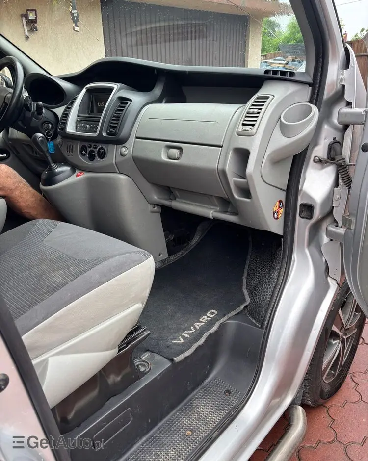 OPEL Vivaro 