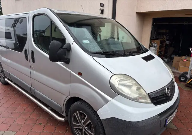 OPEL Vivaro 