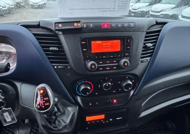 IVECO 70c18  72c17  70c15 70c17 50c15  50c17 35c15 DMC 3.5T 