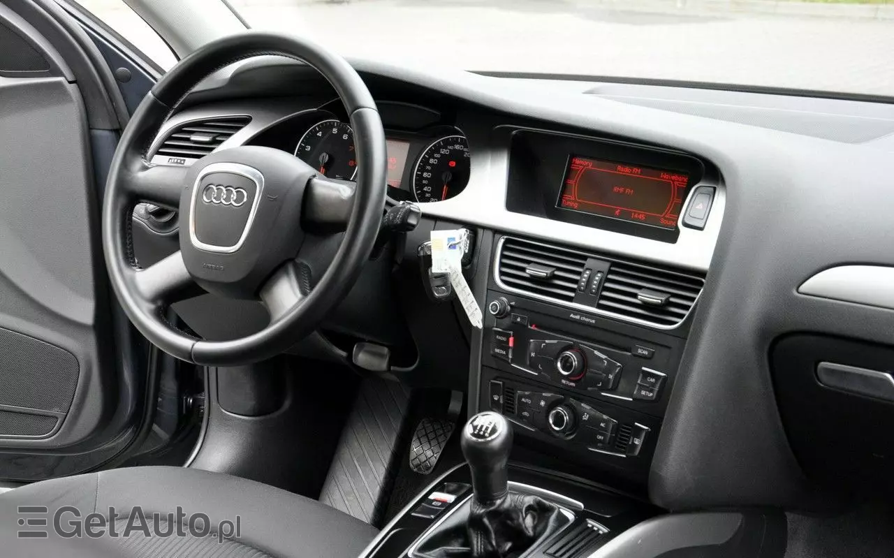 AUDI A4 
