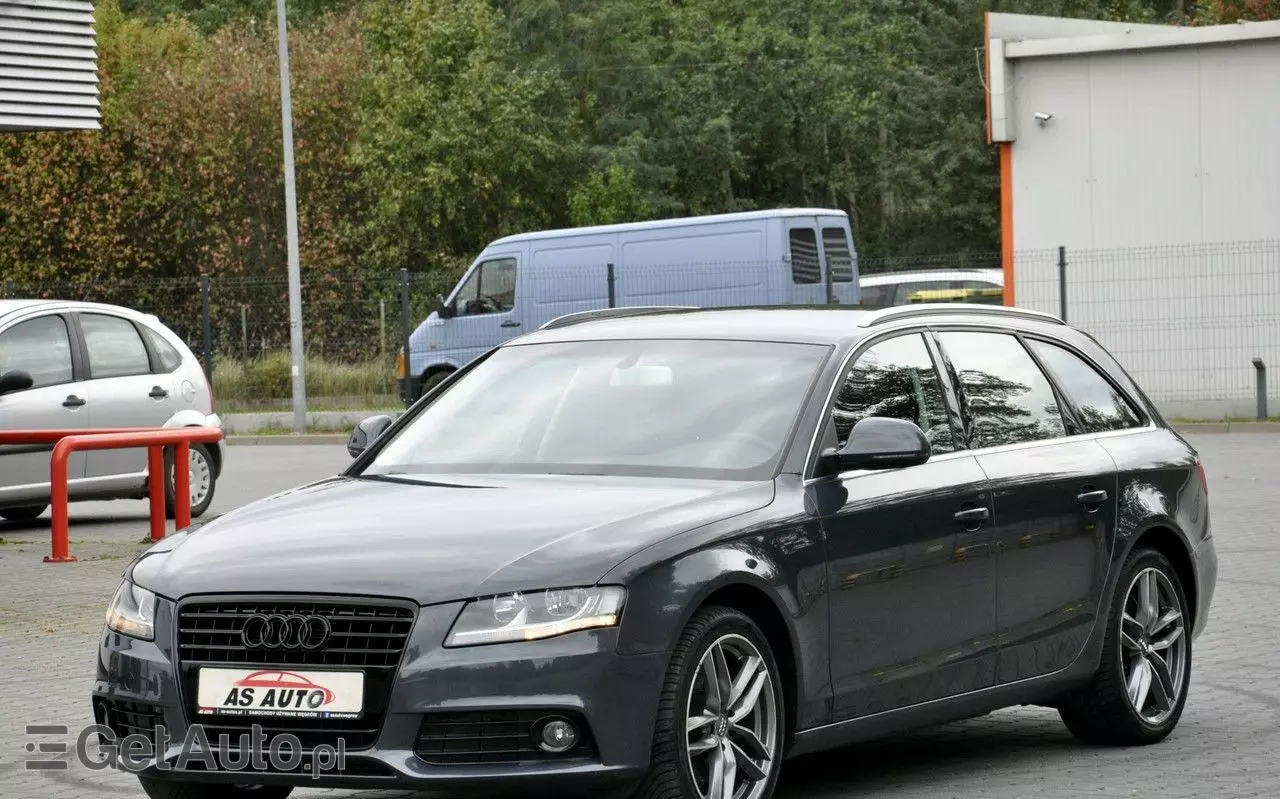 AUDI A4 