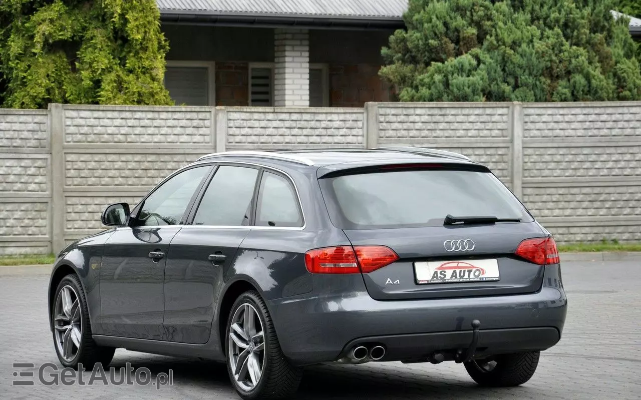 AUDI A4 