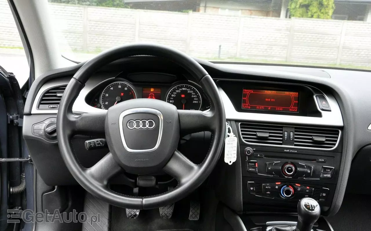 AUDI A4 