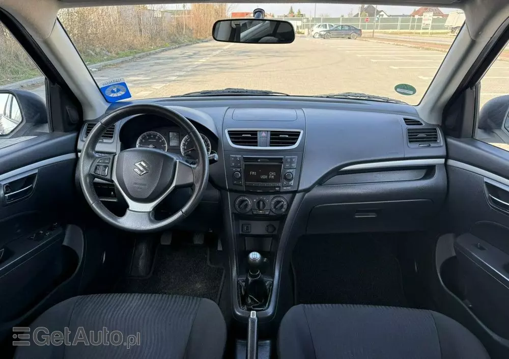 SUZUKI Swift 