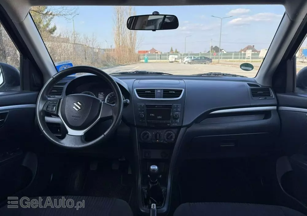 SUZUKI Swift 