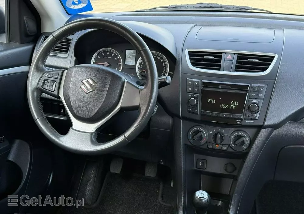 SUZUKI Swift 