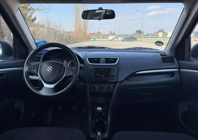 SUZUKI Swift 