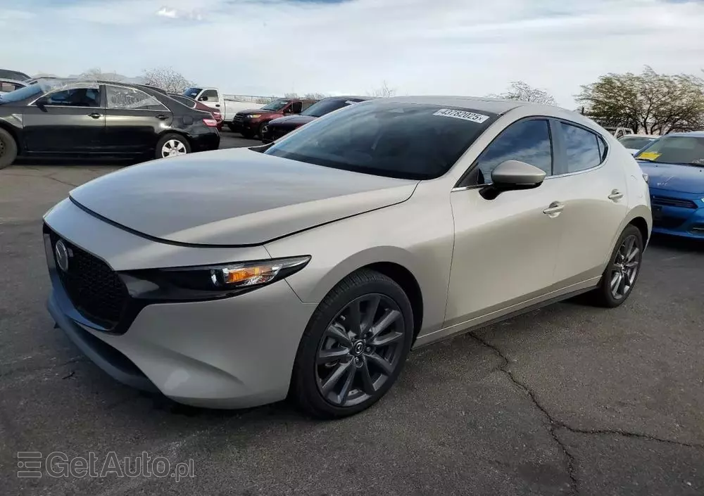 MAZDA 3 