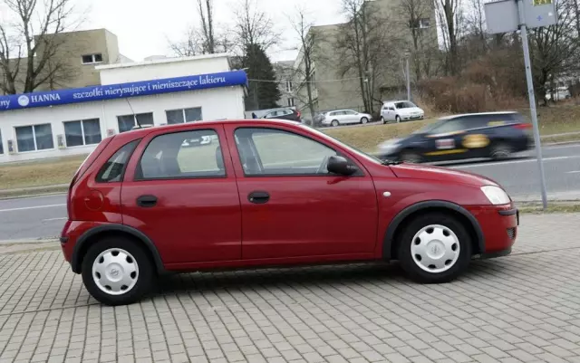 OPEL Corsa 