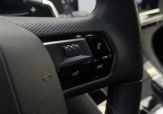 DS AUTOMOBILES DS 7 Crossback 2.0 BlueHDi Performance Line +