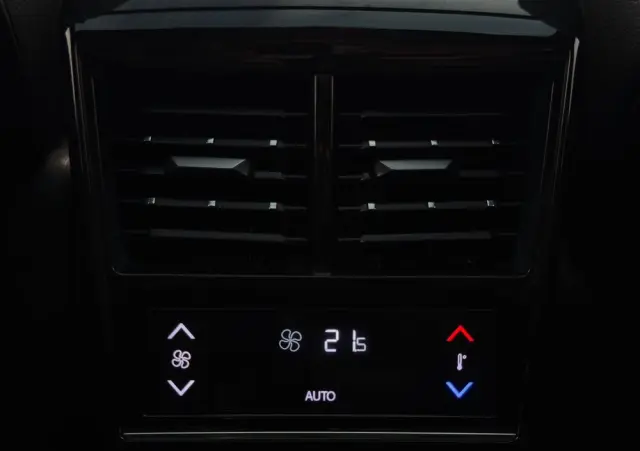 DS AUTOMOBILES DS 7 Crossback 2.0 BlueHDi Performance Line +