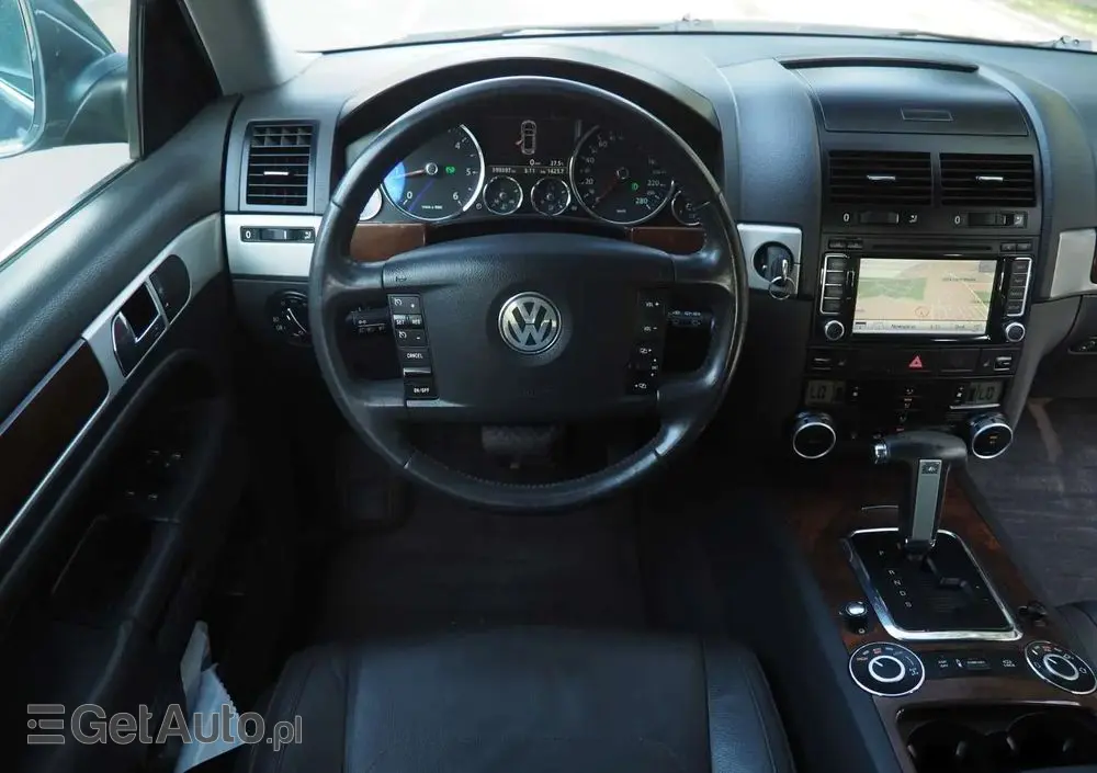 VOLKSWAGEN Touareg 3.0 V6 TDI DPF Automatik