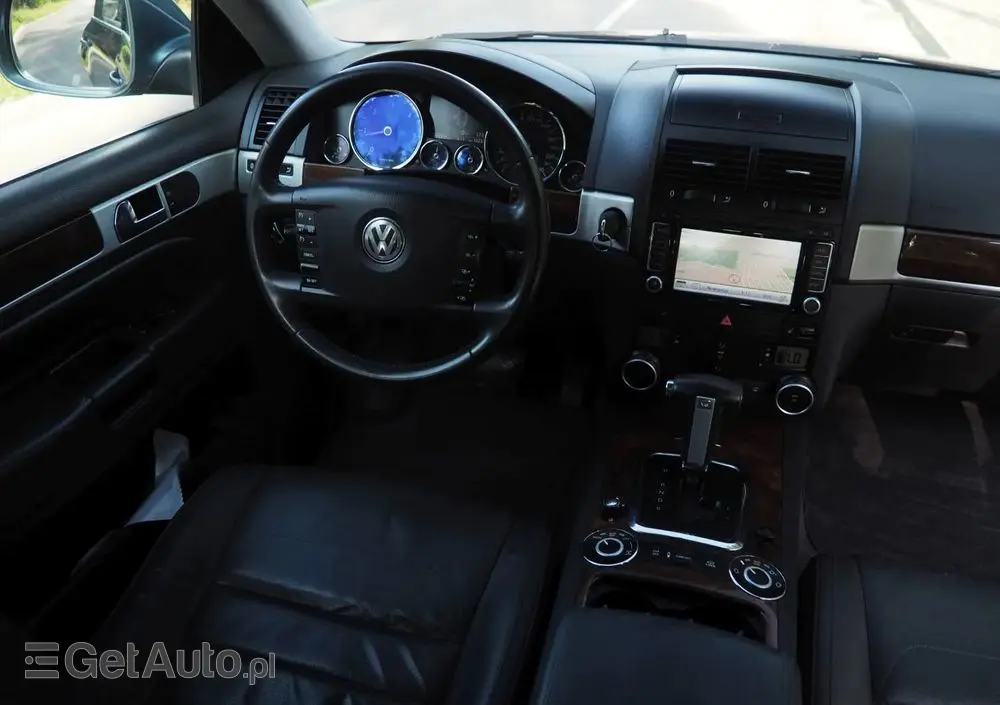 VOLKSWAGEN Touareg 3.0 V6 TDI DPF Automatik