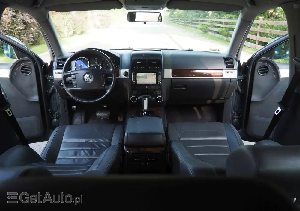 VOLKSWAGEN Touareg 3.0 V6 TDI DPF Automatik