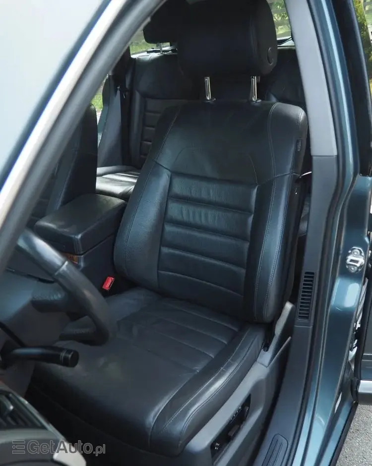 VOLKSWAGEN Touareg 3.0 V6 TDI DPF Automatik