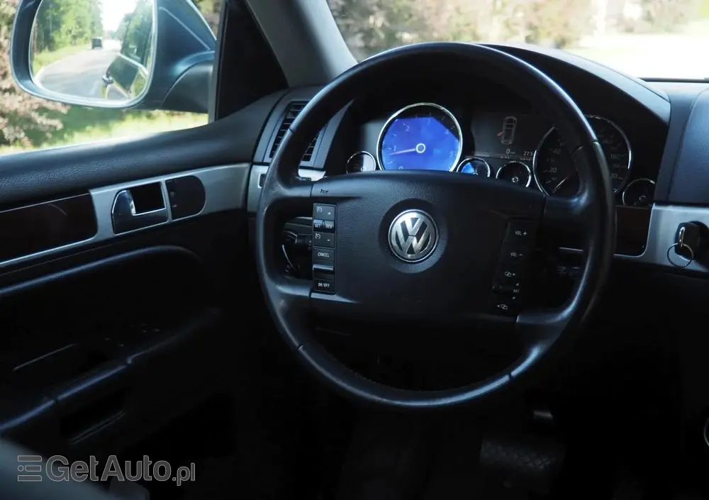 VOLKSWAGEN Touareg 3.0 V6 TDI DPF Automatik