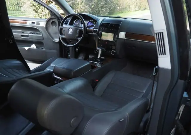 VOLKSWAGEN Touareg 3.0 V6 TDI DPF Automatik