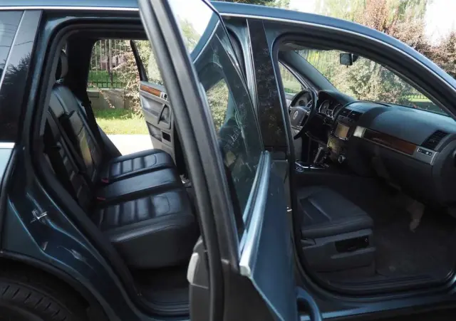 VOLKSWAGEN Touareg 3.0 V6 TDI DPF Automatik