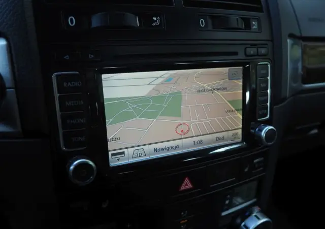 VOLKSWAGEN Touareg 3.0 V6 TDI DPF Automatik