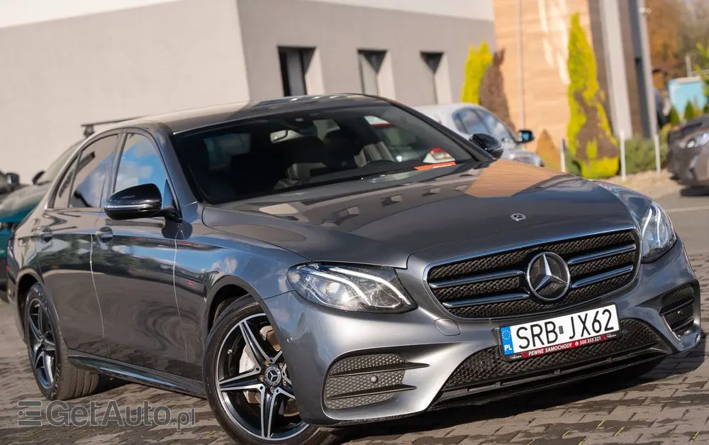MERCEDES-BENZ Klasa E 220 d 9G-TRONIC AMG Line