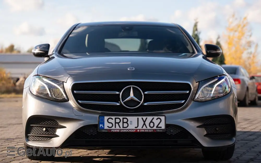 MERCEDES-BENZ Klasa E 220 d 9G-TRONIC AMG Line
