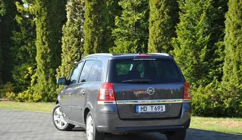 OPEL Zafira 