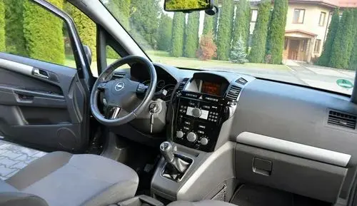 OPEL Zafira 