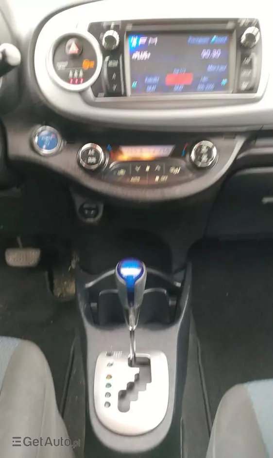 TOYOTA Yaris Hybrid 1.5 VVT-i Comfort